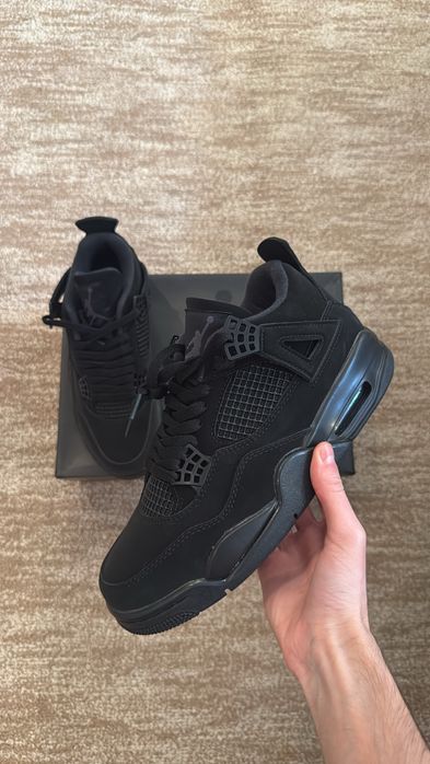Jordan 4 Black cat