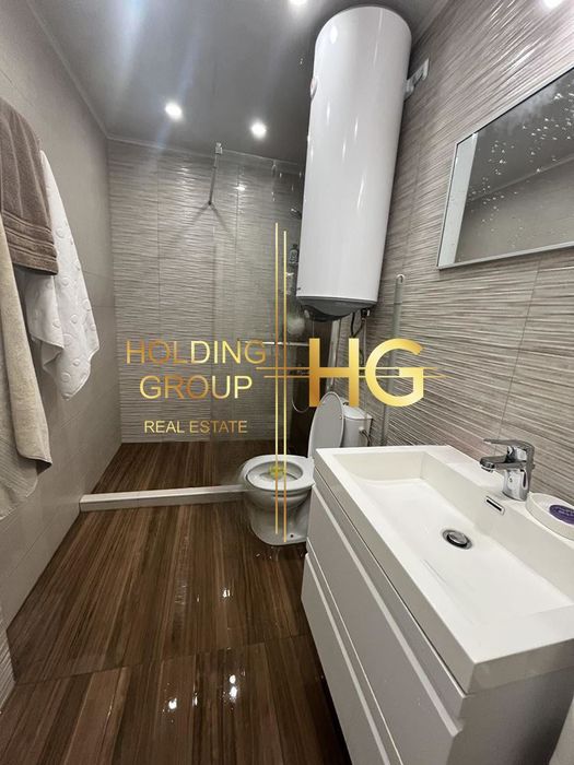 Продава се Тристаен апартамент в Варна, Бриз - 118 кв.м за 2008 €/кв.м - Снимка #6