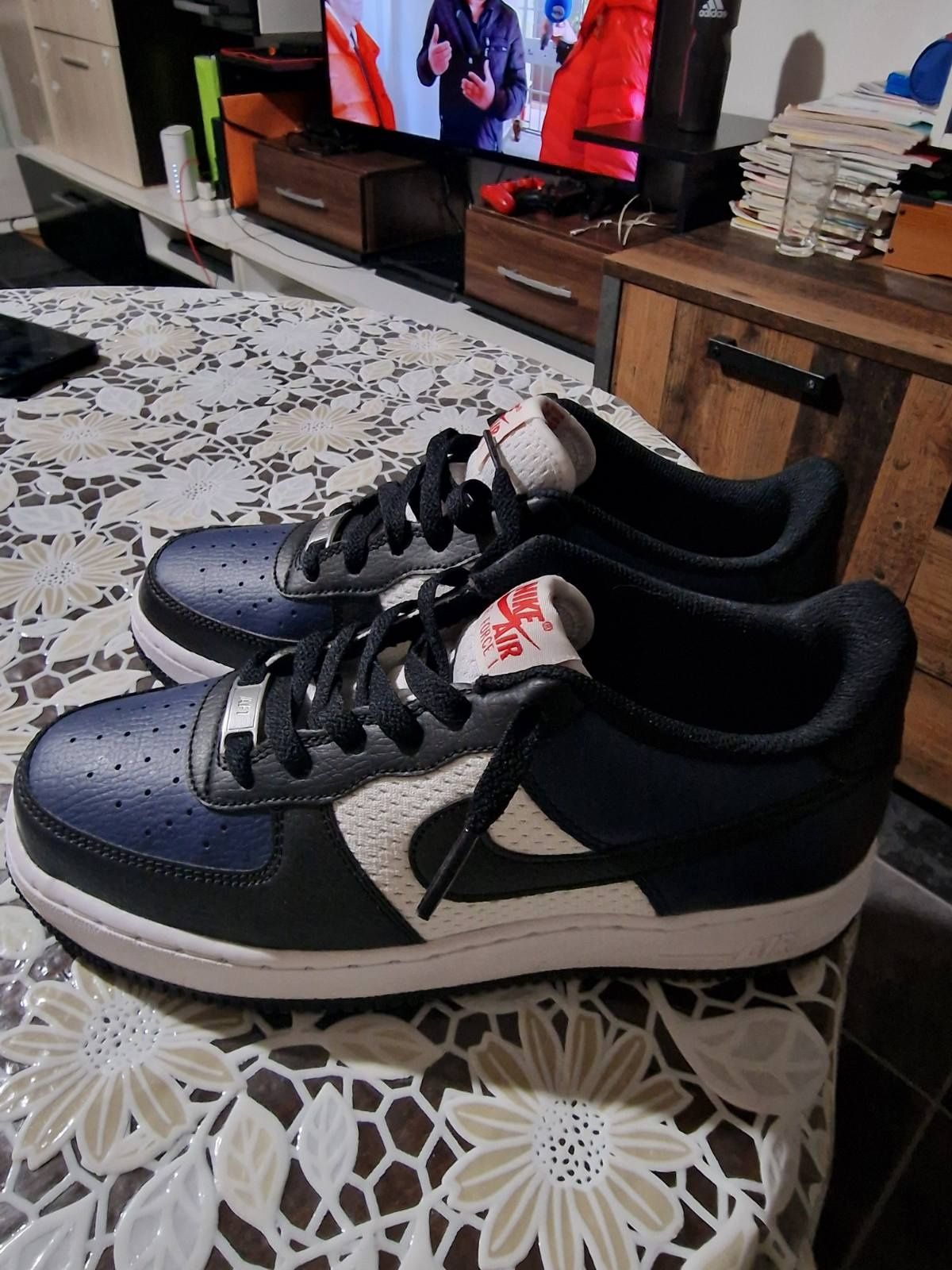 Продавам найк AIR FORCE 1