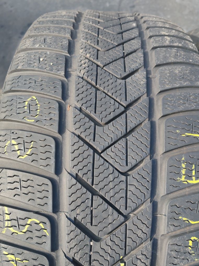275 45 20 iarna Pirelli runflat