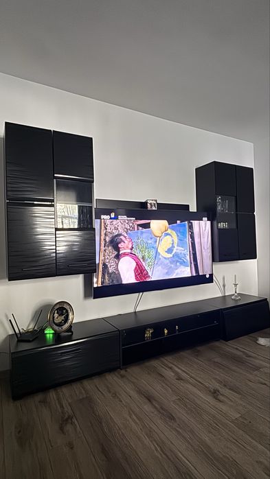 Vand mobila sufragerie