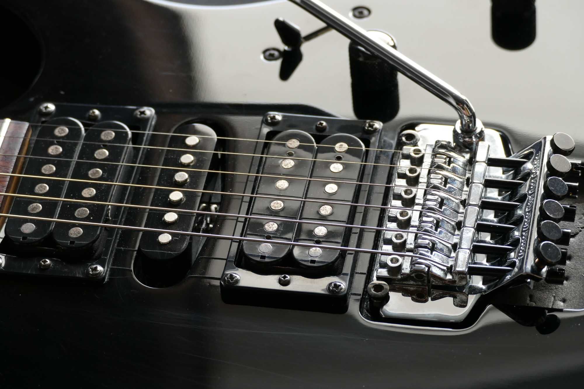 Chitara electrica IBANEZ RG270R Black Made in Korea - Garanție
