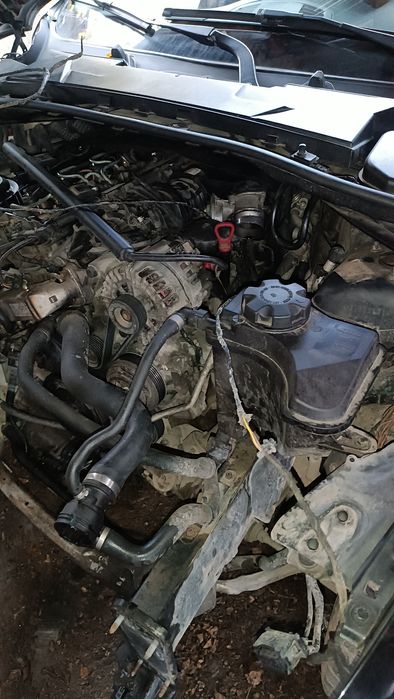 Dezmembrez BMW e 90
