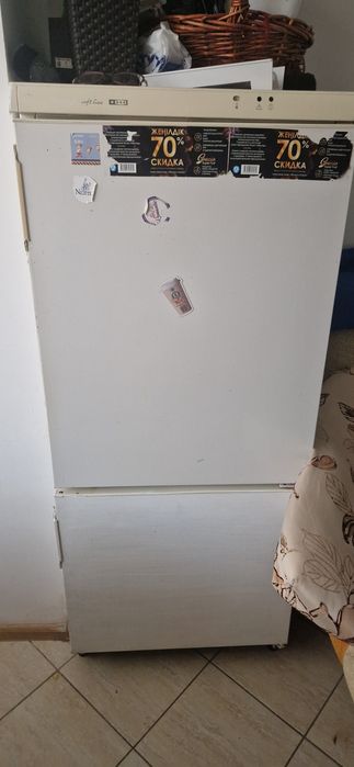 Холодильник бытовой