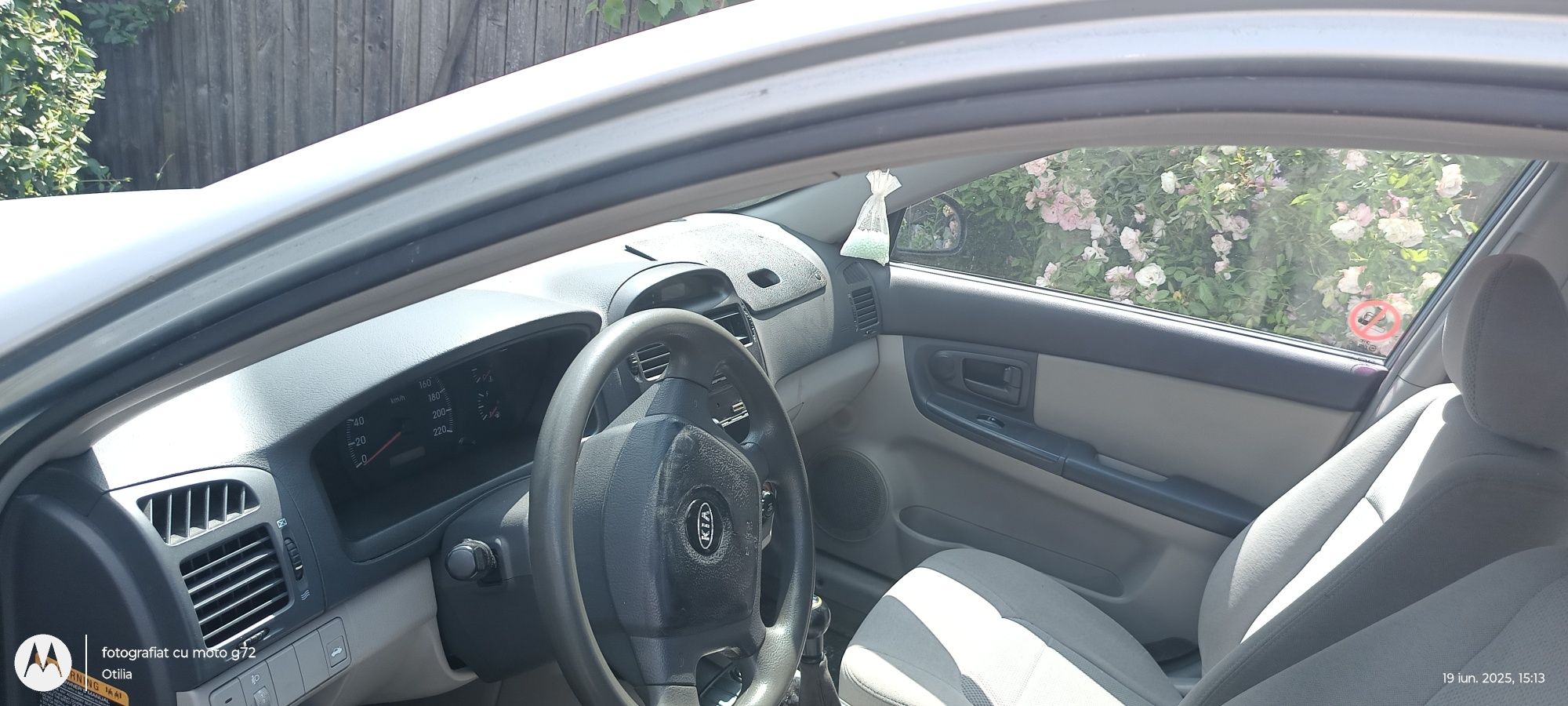 Vând autoturism KIA CERATO, 2004, pentru programul rabla.