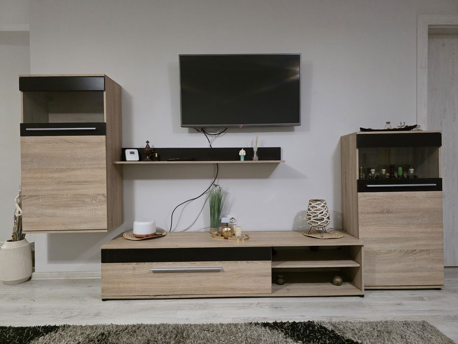 Vând URGENT mobila living