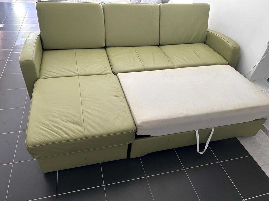 Canapea extensibila, cu spatiu de depozitare