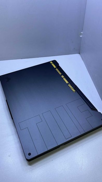 Asus TUF Gaming F15 i5 11400H/16ГБ/512SSD/RTX3050 4ГБ Идеальный