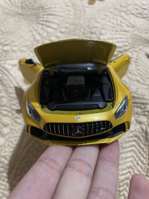 Vand macheta de masina mercedes