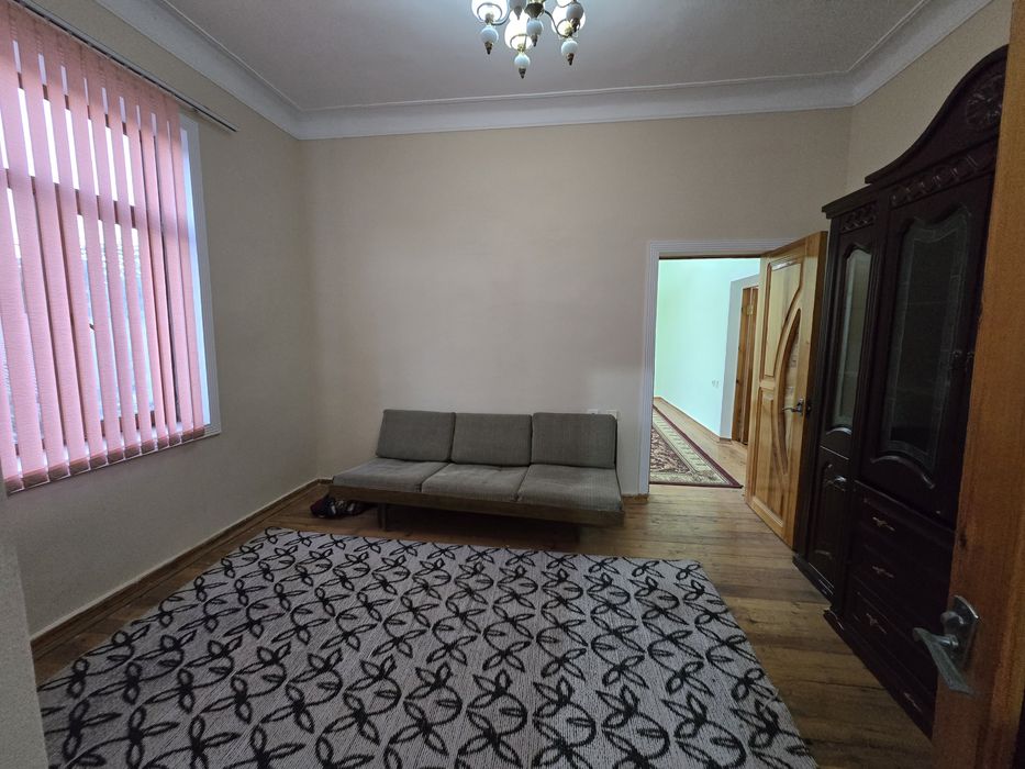 Квартира сотилади 150 квадрат 2 этаж 150 000 уе яна хавличасиям бор