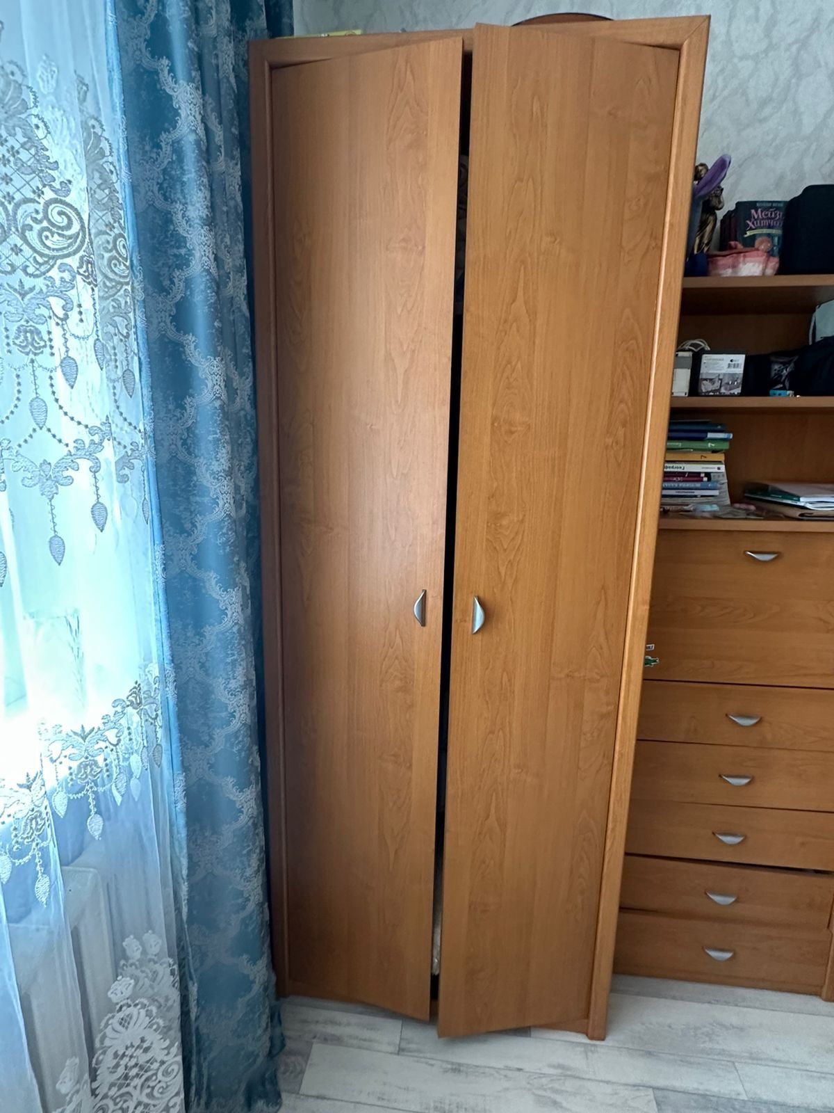 Отдаем стенку бесплатно б/у самовывоз