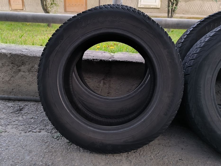 Зимние шины 185/65/R15