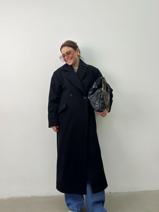 Пальто черное продам