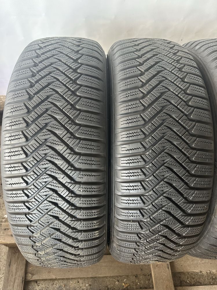 195/65/15 Laufen dot22