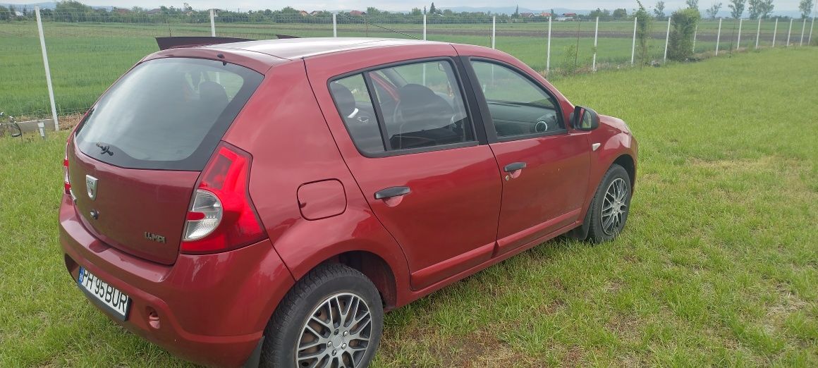 Vând Dacia Sandero