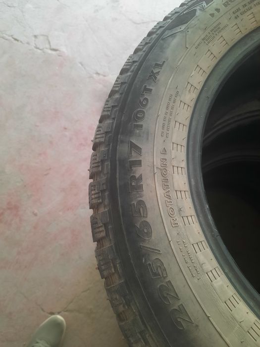 Зимняя шипованная резина R17