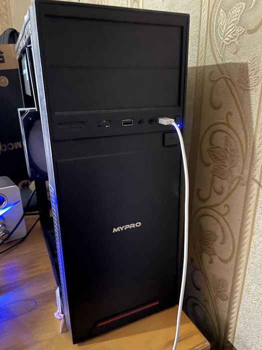 Kanpiyutr Monitor 2ta Redmi +shtanker Kreslo cs2 dota2