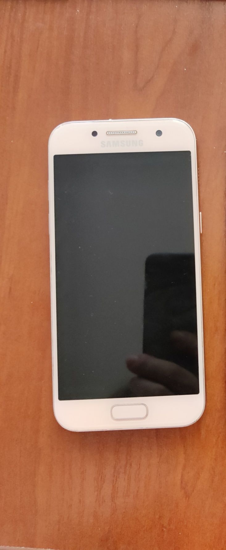 Samsung a3 (2017) на запчасть экран