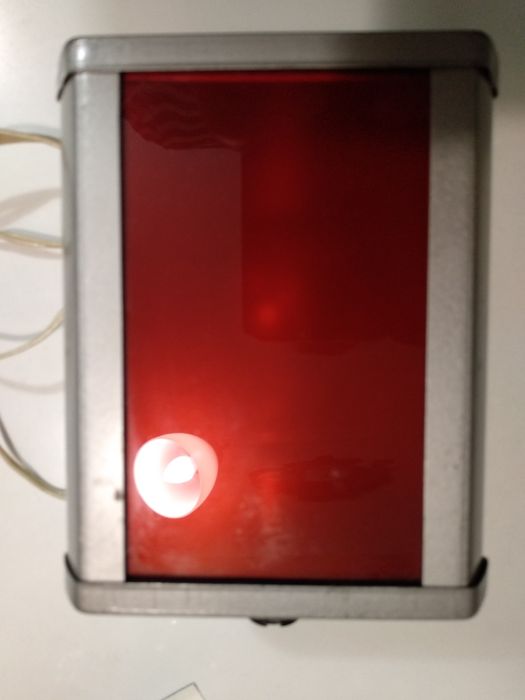 Фотофонарь красный, 220 В, советский