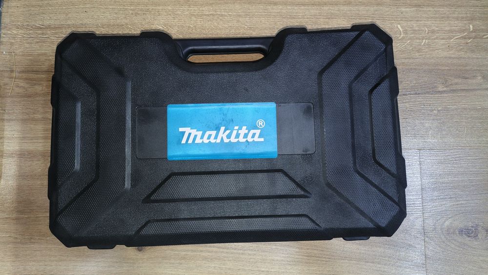 Перфоратор Makita новый