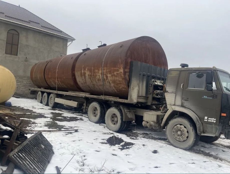 Ёмкосьти бочки металлические.