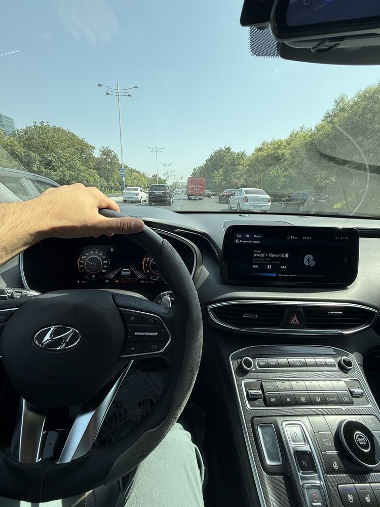 Hyundai santa fe 2022 full option 7 sets