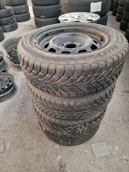 5х120 16 цола джанти BMW със зимни гуми 205/55R16