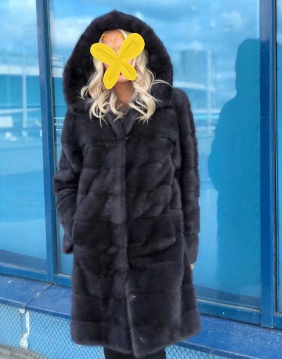 Продам норковую шубу-трансформер с капюшоном.