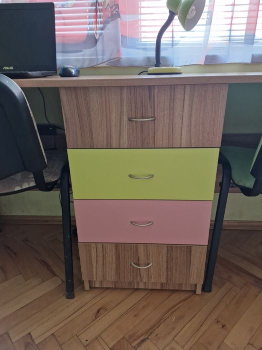 Двойно бюро за детска стая