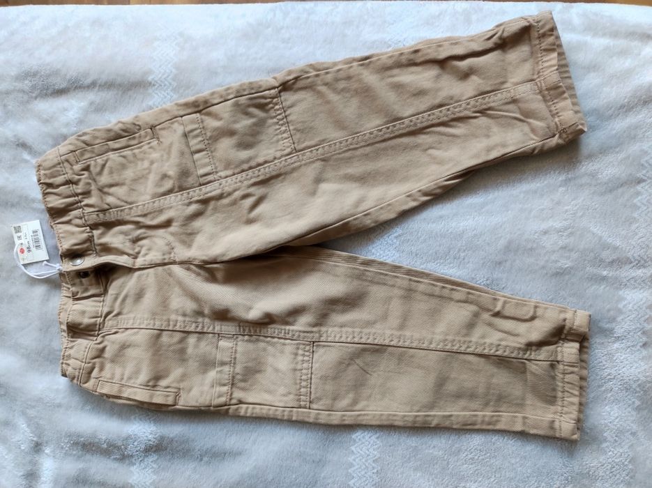 Детски панталон Reserved