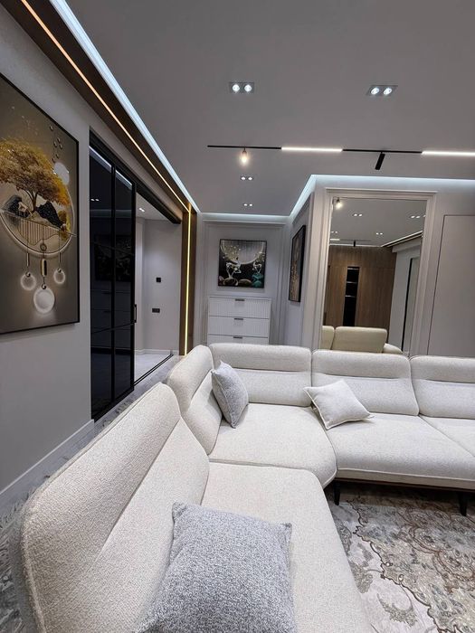 Квартира продается 3/3/10 на жк Yakkasaroy city Mall