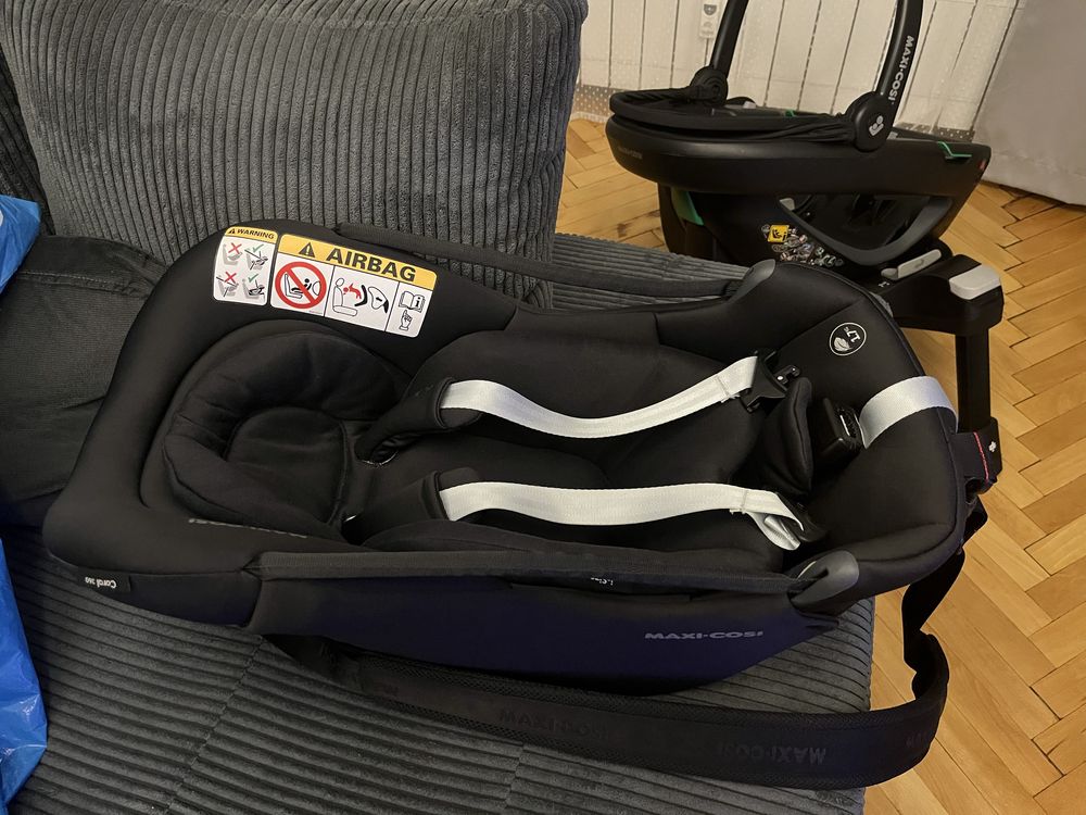 Maxi Cosi Coral 360 столче с база
