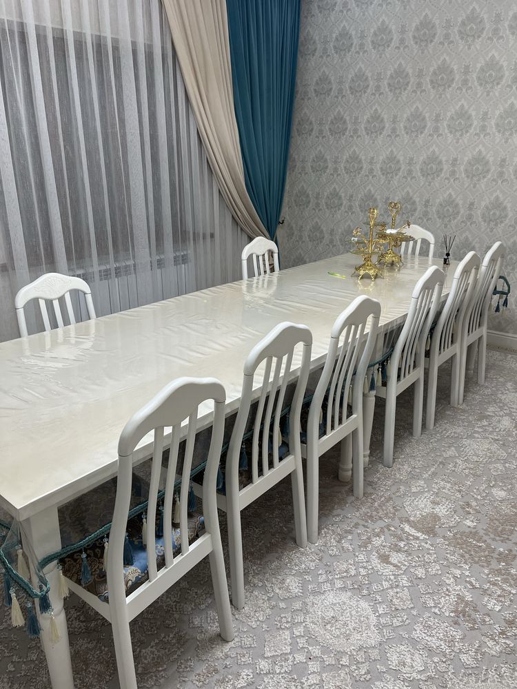 Продам стол и стулья