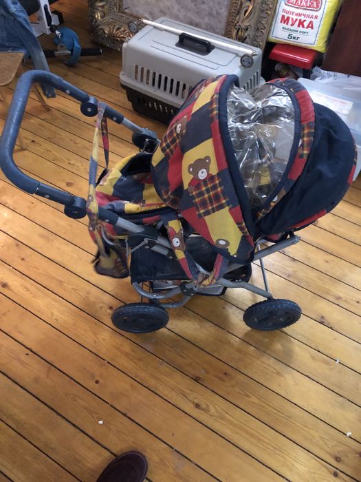 Продается игрушечная коляска
