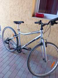 Bicicleta aluminiu cu roti pe 28.