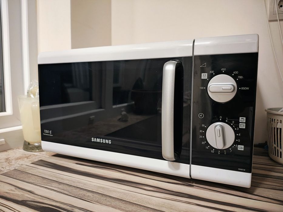 Микровълнова печка Samsung
