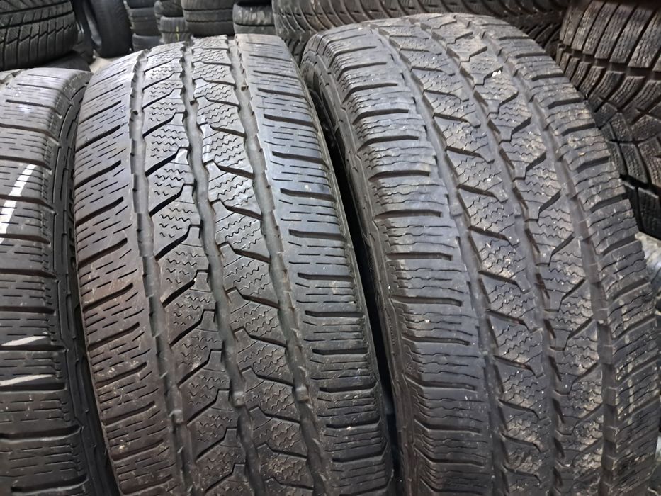 Anvelope second iarna 215 65 R16C Continental