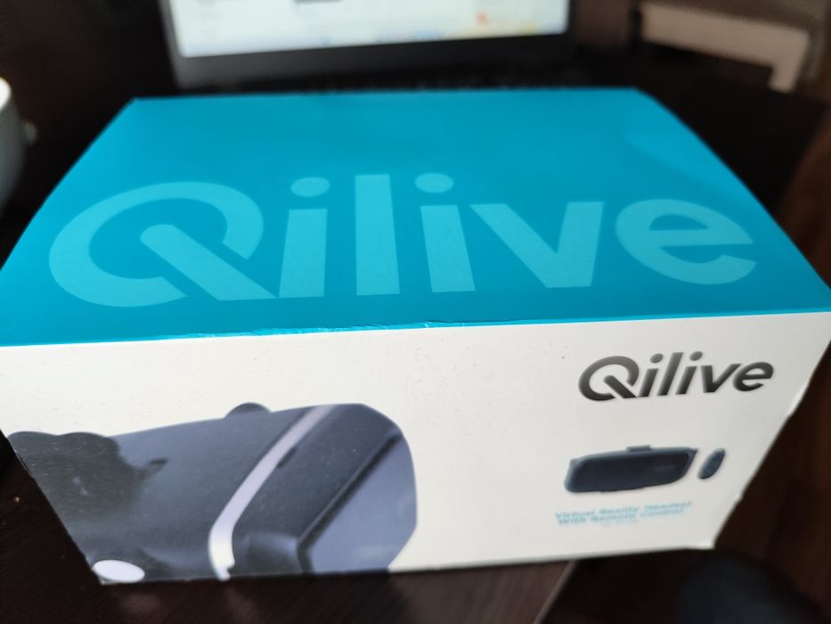 Очила за виртуална реалност и жична Gaming мишка