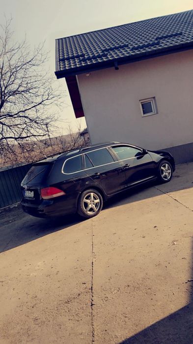 Vând golf 5 an 2009 în stare foarte bună de funcționare