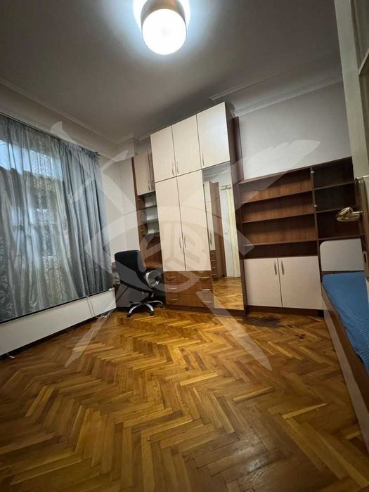 Дава се под наем Четиристаен апартамент в София, Център - 105 кв.м за 1000 € - Снимка #12