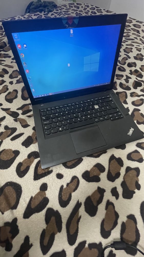 Laptop LenovoThinkiPad touchscreen