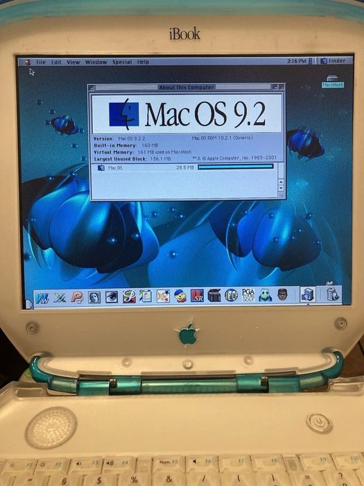 Ibook Clamshell stare buna ,perfect functional