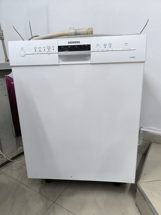 Съдомиялна за полувграждане Simenss