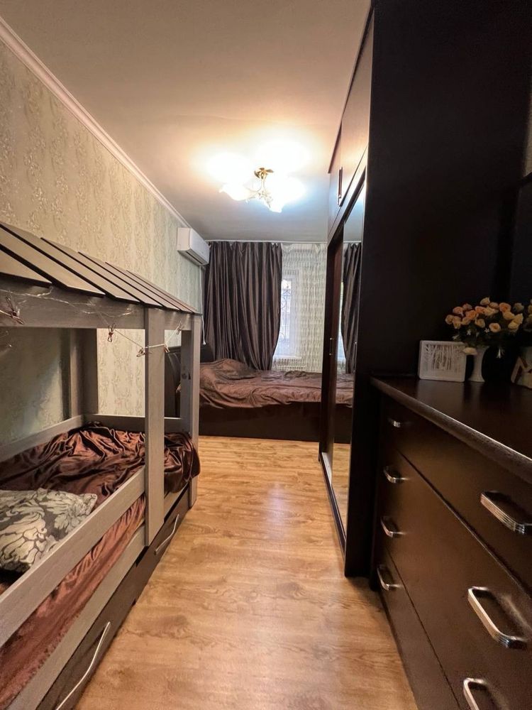 Срочно двухкомнатная квартира БИЙ 171 школа Саехат