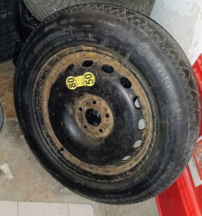 Патерица резервна гума Land Rover Discovery 3/4