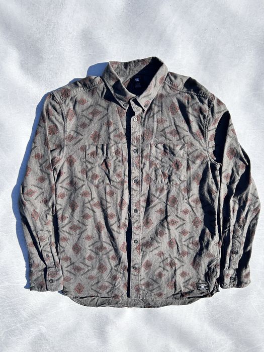 Camasa DC Shoes model aztec alternative skate bmx marimea L NOUA