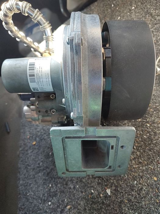 Vând ventilator Fime,ptr Vaillant Boiler Fan Ebmpapst & Honeywell VK81