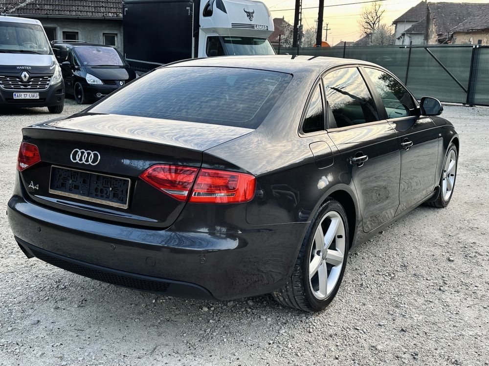 Audi A4 S - Line