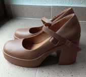 Pantofi Cropp, cu platforma si toc, bej, mar.41
