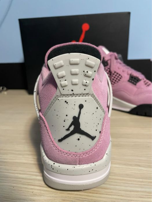 Vand jordan 4 orchid marimea 38